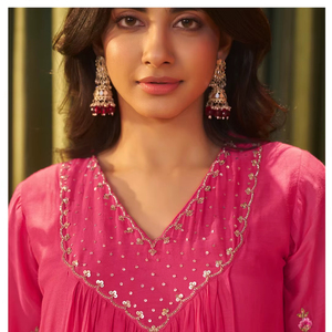 Collection de vêtements indiens pakistanais de qualité supérieure Coton Mal Chanderi Fantaisie Kurti Bas Dupatta Casual Party Wear au prix de gros - Product Image 1