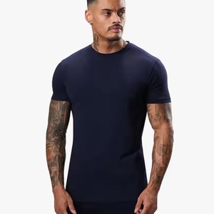 T-shirt personnalisé en jersey de coton noir avec poche avant - Product Image 5