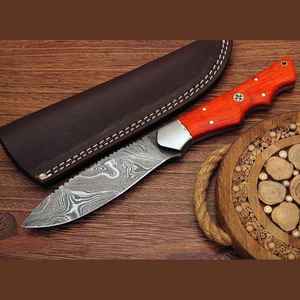 Cuchillo de acero de Damasco hecho a mano personalizable OEM con mango de cuerno Funda de cuero todos los días llevar hoja fija - Product Image 1