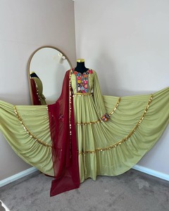 Robe Maxy Traditionnelle Pakistanaise Ethnique Vintage Faite à la Main, Motif Floral Culturel Pashtun, Manches Longues, Longueur au Sol - Product Image 6