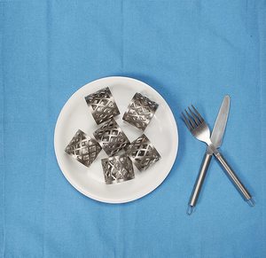 ผ้าเช็ดปากอลูมิเนียมขายดีเครื่องครัวชุดโต๊ะรับประทานอาหารราคาถูกแฮนด์เมดเป็นมิตรกับสิ่งแวดล้อมทันสมัยสำหรับงานเลี้ยง - Product Image 6