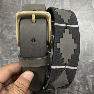 Ceinture de polo en cuir faite à la main, design géométrique élégant, réglable, équipement équestre pour hommes - Product Image 2