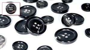 Bouton brut en corne de buffle naturelle de qualité supérieure pour accessoires vestimentaires - Product Image 2