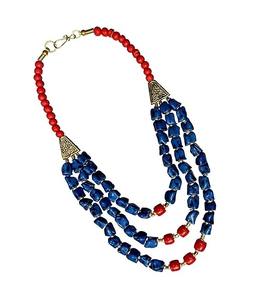 "Elegante collar de cuentas de tres líneas para cada ocasión" "Fusión de resina y cuentas: Collar de mujer hecho a mano" - Product Image 1