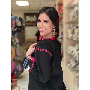 Blusa Blanca Bordada con Flores para Mujer, Estilo Étnico Mexicano, Boho, Manga Larga, Algodón, para Venta al Por Mayor - Product Image 4