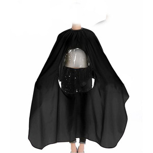 Cape de Coiffure Personnalisable pour Salon de Barbier – Logo sur Mesure, Écologique, Résistante à l'Eau, en Nylon et Polyester - Product Image 4