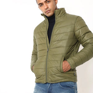 Chaqueta acolchada elegante de invierno para hombre de alta calidad, elegante tela de lona con capucha y cuello levantado multicolor hecha en Pakistán - Product Image 4