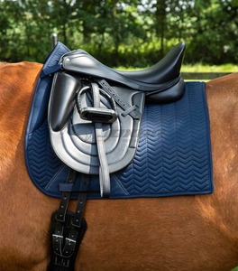 Manta de Silla de Montar Acolchada, Transpirable y Suave, Estilo Inglés, Material de Algodón Cómodo, Equipo Ecuestre al por Mayor, Mantas de Silla de Montar Personalizadas - Product Image 5