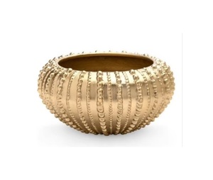 Bol de dattes en laiton orné avec vernis doré antique pour les événements traditionnels, les mariages et les fêtes de famille - Product Image 1