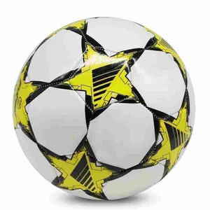 Ballon de football en cuir PU de taille normale, haute durabilité, design personnalisé, entraînement, match, fabrication directe, OEM - Product Image 2