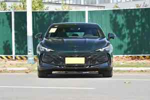 Sedán Diésel Premium 2025 de Gran Venta, 1.5T, Transmisión Automática, Tracción Delantera, Neumáticos R18, Cámara Trasera Nueva - Product Image 2