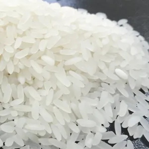 5% arroz cozido quebrado (ir64 cozido) pronto para a exportação