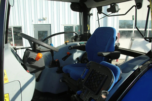 75HP 105รถแทรคเตอร์ขับเคลื่อน4WD ในสวนส่วนประกอบหลักของ70HP ตีนตะขาบรวมถึงปั๊มตลับลูกปืนเกียร์เครื่องยนต์ - Product Image 2