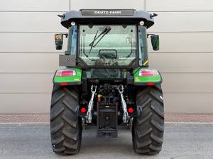 รถแทรกเตอร์ดอยซ์-ฟาร์ 5070 ดี คีย์ไลน์ 4 ล้อขับเคลื่อน 70 แรงม้า พร้อมห้องโดยสารปิด ระบบปรับอากาศ  สำหรับงานเกษตรกรรม  พร้อมปั๊มเกียร์ สำหรับการทำฟาร์มสมัยใหม่ - Product Image 6