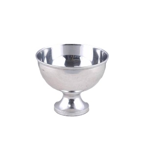 Cuenco de champán artesanal de acero inoxidable diseñado para enfriar y servir vino o champán Perfecto para Bodas de hoteles - Product Image 1
