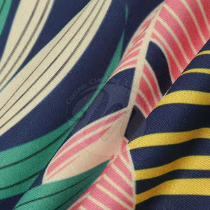 Ventes en gros de sweats à capuche tendance en sublimation, en polyester, vêtements décontractés, style unique, sweats à capuche en sublimation pour la vente en ligne - Product Image 6