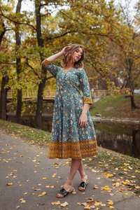 Robe en coton imprimé à la main Ikat bleu jaune Robe bohème mi-longue - Product Image 2