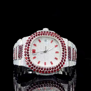 Elegante Reloj Analógico Deportivo Personalizado con Diamantes, Resistente al Agua, con Incrustaciones de Moissanita Roja y Blanca VVS, en Acero Inoxidable - Product Image 1