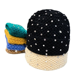 Populaire nouveauté hiver chaud bonnet casquette strass Logo personnalisé Logo personnalisé extérieur 100% respirant Street Wear bonnets casquettes - Product Image 3