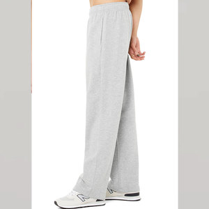 Pantalon cargo décontracté Bella Canvas pour homme, coupe large, en molleton, taille haute élastique, collection Printemps 2024 - Product Image 3