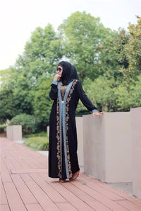 Vêtements musulmans Abaya élégante pour femmes Abaya traditionnelle islamique de base de haute qualité Abaya de Dubaï pour femmes Couleur noire Abaya pour adultes - Product Image 4