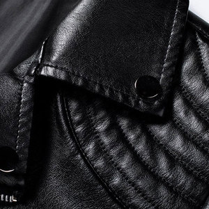 Chaqueta de Cuero Vacuno Genuino Hecha a Mano, Chaqueta de Motociclista de Cuero Negro para Invierno, Venta de Ropa Masculina - Product Image 4