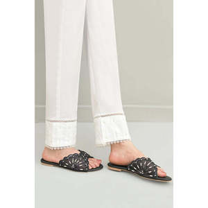 Pantalones de Mezclilla para Hombre con Bordado, Personalizados OEM/ODM, Disponibles en Stock - Product Image 5
