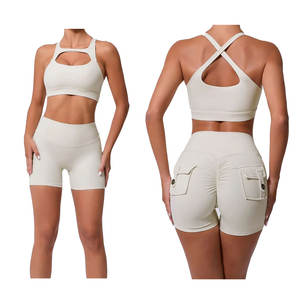 Conjunto de Yoga elegante con logotipo personalizado Conjunto de pantalones cortos de Sujetador deportivo de alto impacto Conjunto de ropa activa de alta calidad para mujer - Product Image 4