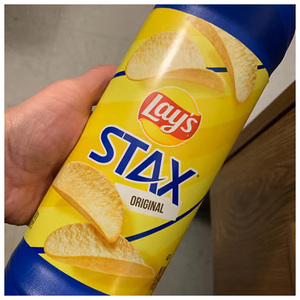 Croustilles de pommes de terre Lay's Stax BBQ, emballées dans des boîtes pratiques et luxueuses, faciles à transporter, vente en gros Lay's Stax - Product Image 3