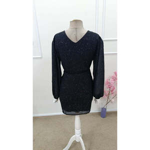 Vestido mini de gasa con estampado brillante y cuello cruzado de manga larga, elegante, para mujer, de Jane, forrado, sin cinturón, modelo 31630 - Product Image 6