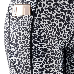 Women's High Waist <b>Elastic</b> Yoga Shorts Quick-Drying Seamless Casual Sports Shorts with Breathable Feature - Product Image 6