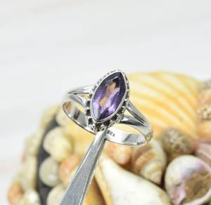 แหวนพลอยอเมทิสต์สเตอร์สีเงินสเตอร์ลิง925อัญมณีเหลี่ยมเพชรพลอยเครื่องประดับดีไซน์เนอร์สำหรับผู้หญิง - Product Image 1