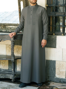 Nuevo estilo islámico SuitMen's blanco árabe bordado personalizado diseño de bordado Jubba Thobe antiestático Keffiyeh patrón - Product Image 2