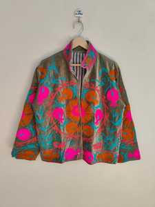 Veste en velours Suzani, style bohème, brodée de fleurs, veste tribale ouzbek artisanale, vêtement extérieur artistique - Product Image 6