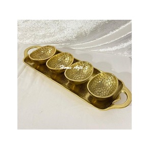 Servidor de nueces de diseño antiguo Servidor de frutas secas de color dorado de aluminio con 2 compartimentos Servidor de nueces de primera calidad - Product Image 2