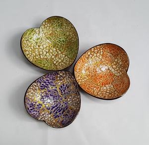 Bol en coquille de noix de coco naturel en forme de cœur, logo personnalisé, écologique, design minimaliste poli, pour la maison et la cuisine, Vietnam - Product Image 4