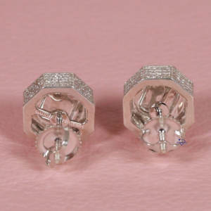 Pendiente de Plata de Ley 925 con diamante moissanita perfecto con claridad VVS que se destaca como opción distintiva para el uso diario - Product Image 4