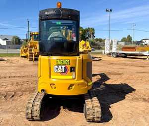 รถขุดตีนตะขาบ Caterpillar 303CR ปี 2021 ใหม่/มือสอง ขนาด 3.5 ตัน รถขุดขนาดเล็ก Caterpillar เครื่องขุดดิน จัดส่งรวดเร็ว - Product Image 6