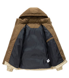 แจ็คเก็ตฤดูหนาวผู้ชายแบบหลวมสบาย ผ้าไมโครไฟเบอร์ กันน้ำ ระบายอากาศ สีพื้น ผลิตตามสั่ง ขายส่ง OEM - Product Image 4