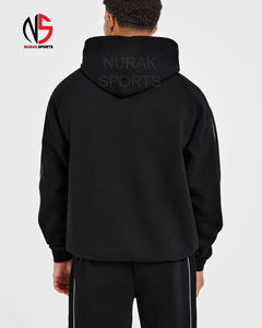 Ensemble de survêtement sportif pour homme personnalisé, coupe ample et courte, broderie réfléchissante, noir, de qualité supérieure chez Nurak Sports - Product Image 4