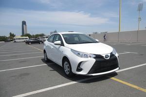 Toyota Yaris XLE GCC Hatchback Essence/Gaz 2021 d'occasion, transmission intégrale, conduite à gauche, sièges en cuir, moteur >8L, régulateur de vitesse adaptatif, hybride, jantes R21 - Product Image 4