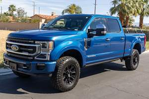 Ford F-250 Super Duty Platinum T-remor 4x4 Power Stroke Turbodiesel V8 4WD T-remor Off-Road Package d'occasion de 2022 - Product Image 2