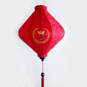Lanterne en soie de bambou au design uni fait à la main pour le nouvel an chinois et la décoration de vacances du Têt vietnamien avec couleur personnalisée - Product Image 5