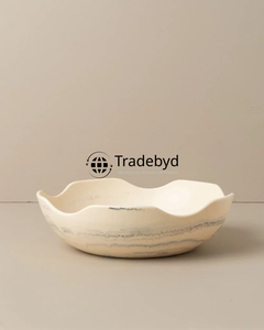 Tazón de resina creado por artesanos expertos para colecciones de decoración hechas a mano Tradebyd - Product Image 4