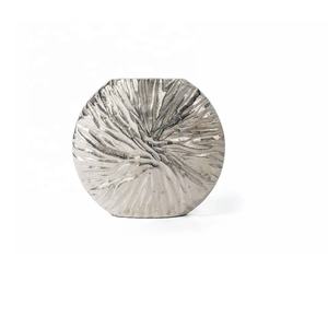 แจกันดอกไม้อลูมิเนียมหล่อแจกันโลหะทรงกลมตกแต่งโต๊ะทันสมัยสำหรับห้องนั่งเล่น - Product Image 2