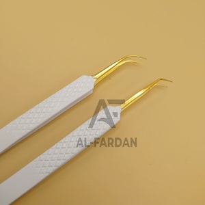 Vente en gros de pinces à cils en acier inoxydable avec logo personnalisé Poignée en diamant avec isolation droite incurvée Pointe pointue en or - Product Image 2