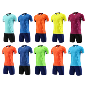 Maillot de football Berserk en gros, version saison 2026, maillot de football national, maillot de l'équipe nationale personnalisé, tous les logos - Product Image 1