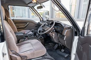 ใช้แล้ว1993มิตซูบิชิเดลิก้าสตาร์วาก้อนเกิน4WD - Product Image 4