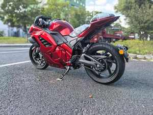 Motocicleta Eléctrica de Alto Rendimiento, Motor Central de 3000W, Velocidad Máxima de 110 km/h, Moto Deportiva con Voltaje de 72v - Product Image 3