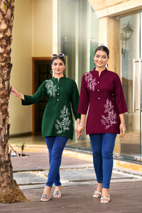 Kurti corto estampado de flores de lujo de moda con cuello perfecto para Collage y chicas de oficina - Product Image 3